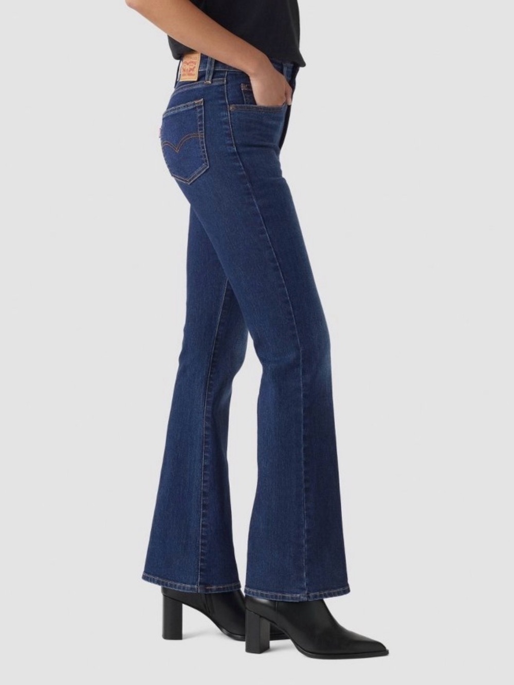 Levi's® Women's 725 High-Rise Bootcut Jeans - Eternal Indigo Dark 24 - Picture 3 of 3